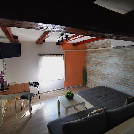 Attica Apartment Pula Exteriér fotografie